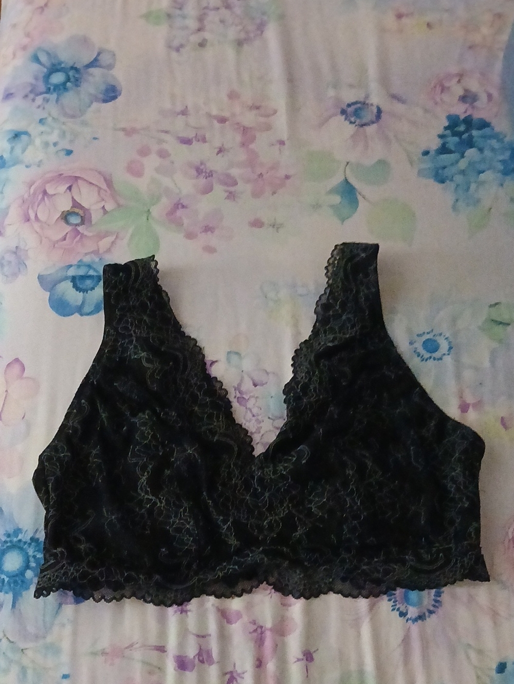 Secret Treasures Black Lace Convertable Bralette 2X